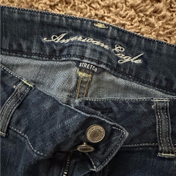 American Eagle - Artist style jeans - size 8 short - Picture 2 of 3